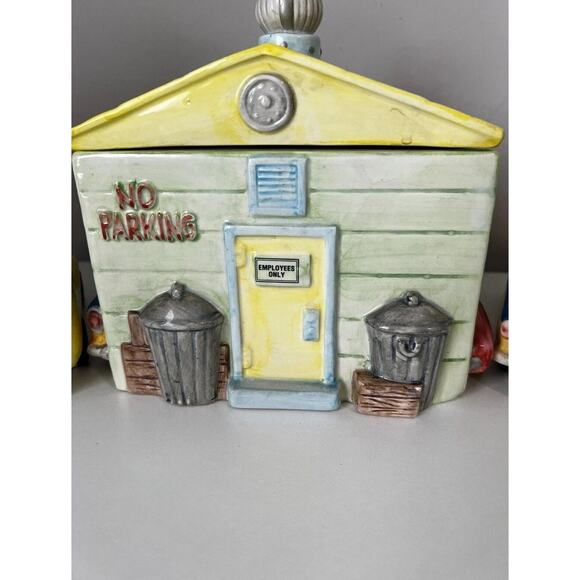 Classic American Roadside Fitz and Floyd Omnibus 1993 Lou's Drive-In Canister - Picture 4 of 6